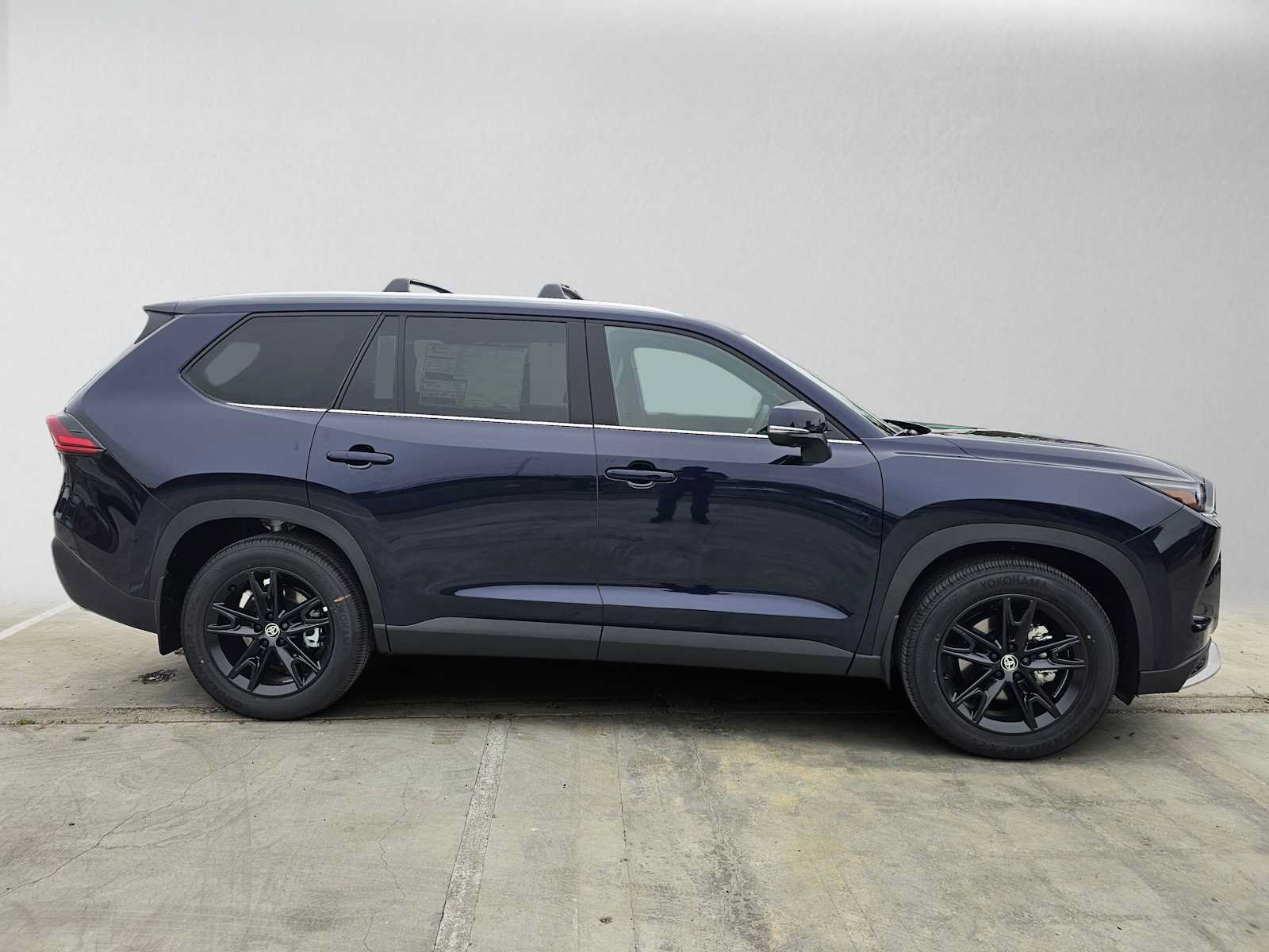 New 2026 Toyota Grand Highlander AWD Hybrid image 2