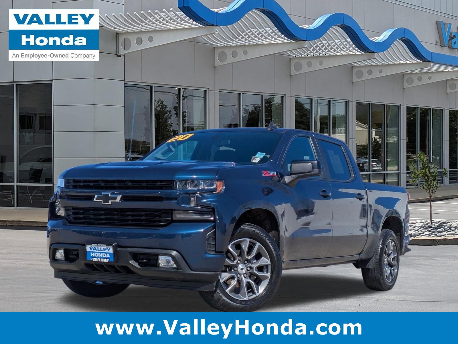 Used 2020 Chevrolet Silverado 1500 RST video 1