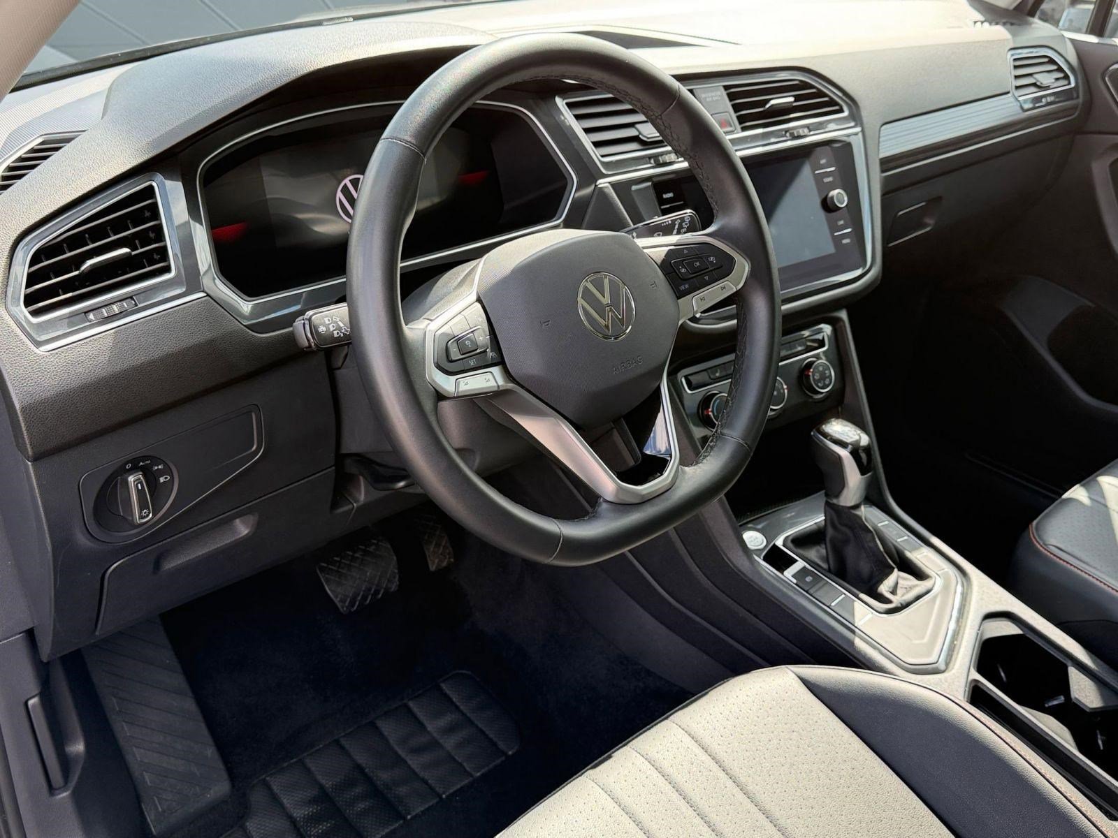 Used 2024 Volkswagen Tiguan Wolfsburg Edition image 4