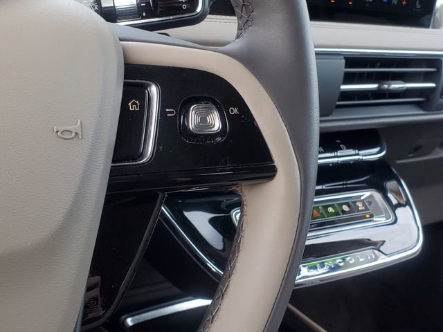 Certified 2024 Lincoln Corsair AWD w/ Equipment Group 101A image 16