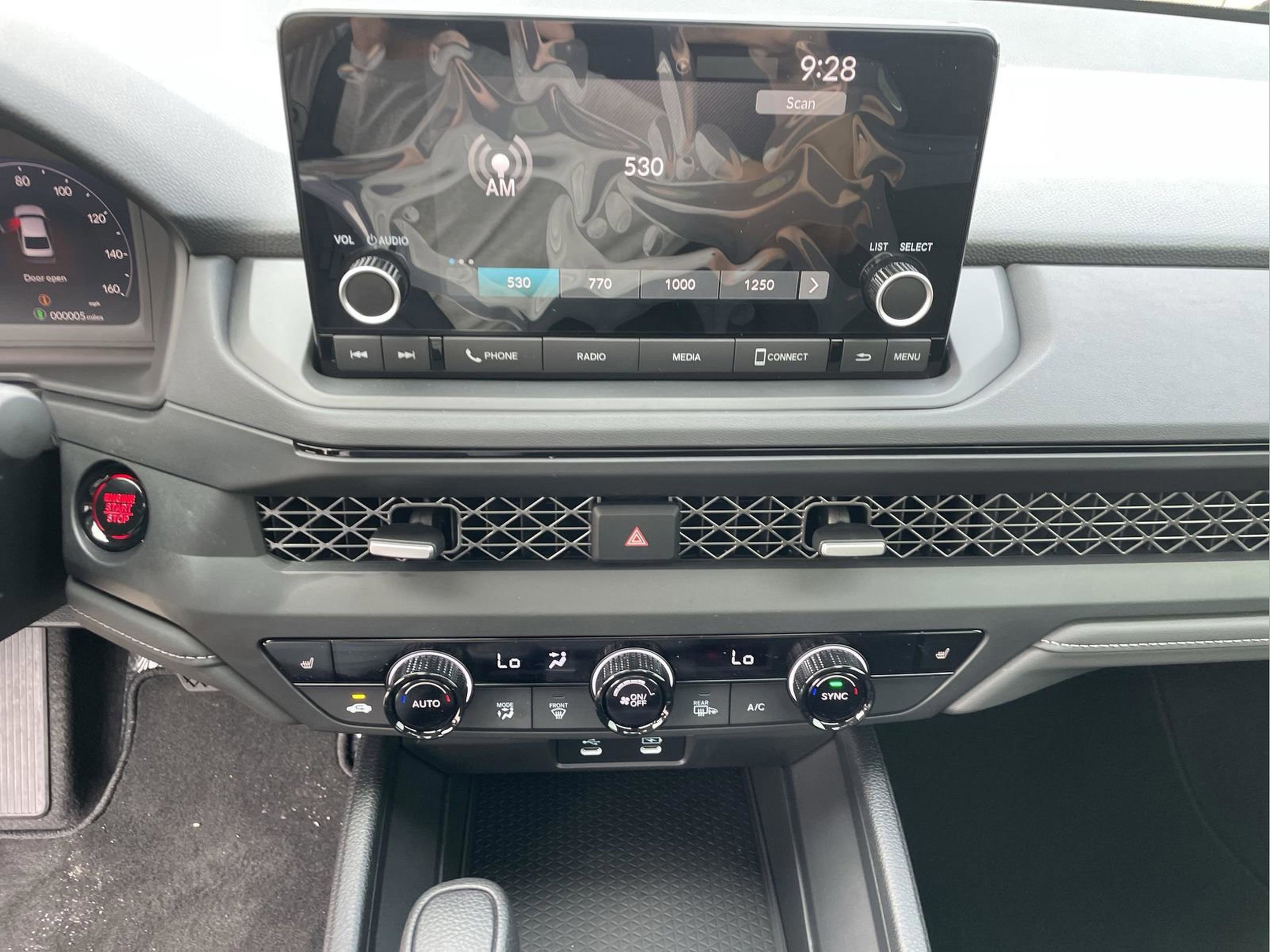 New 2025 Honda Accord SE image 13