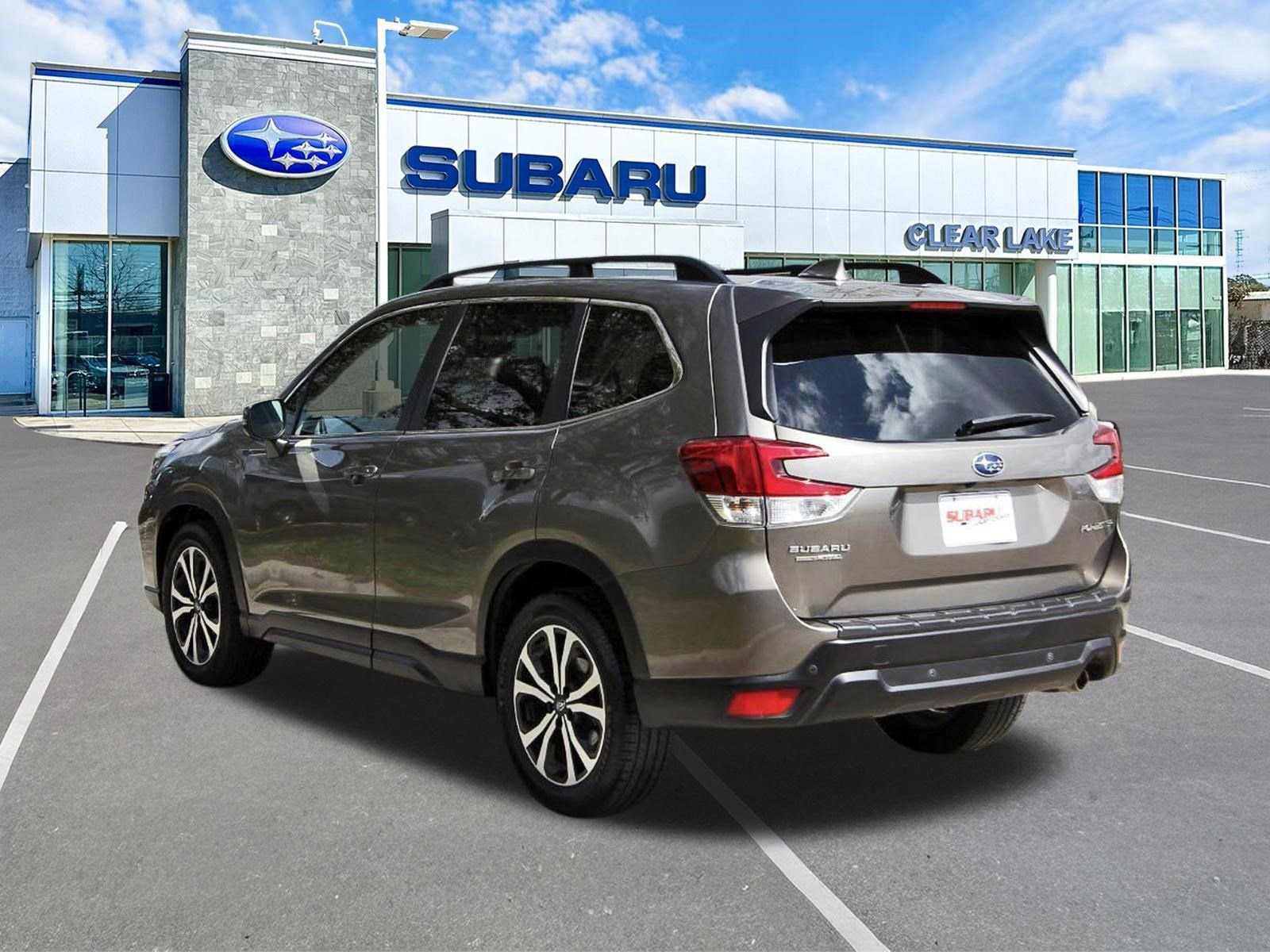Used 2020 Subaru Forester Limited w/ Popular Package #3 image 4