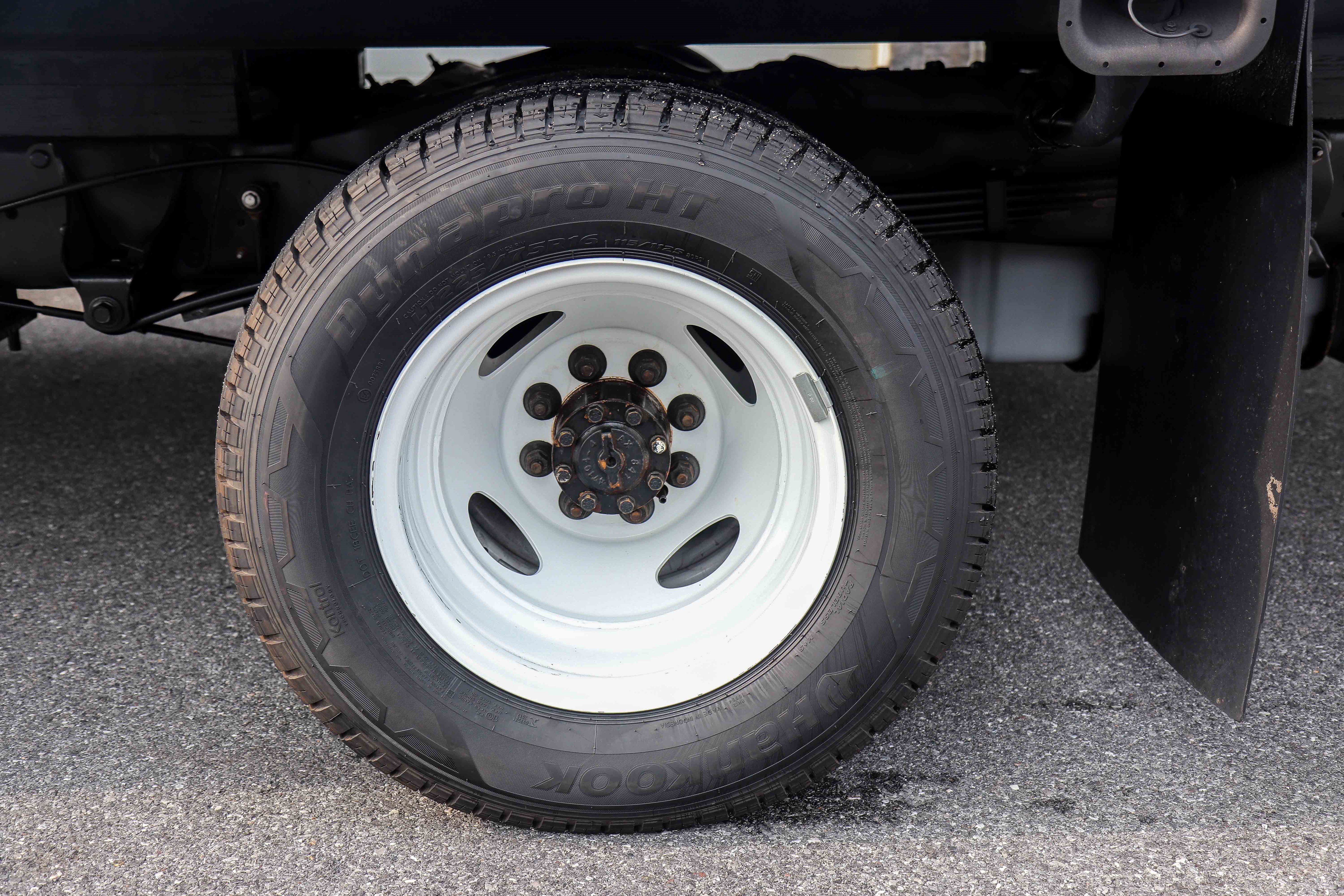 Used 2021 Ford E-450 and Econoline 450 Super Duty w/ Power Windows & Locks Group RWD image 25
