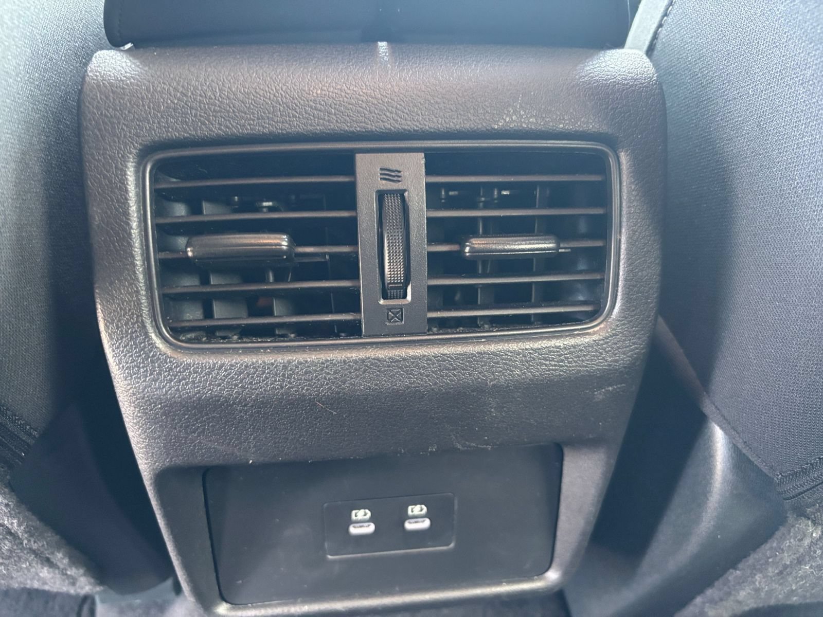 Used 2025 Nissan Rogue SV AWD/4WD image 25