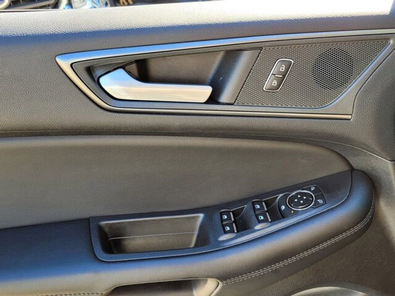 New 2024 Ford Edge SE image 27