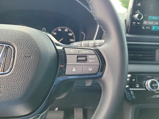 Certified 2025 Honda Pilot EX-L image 18