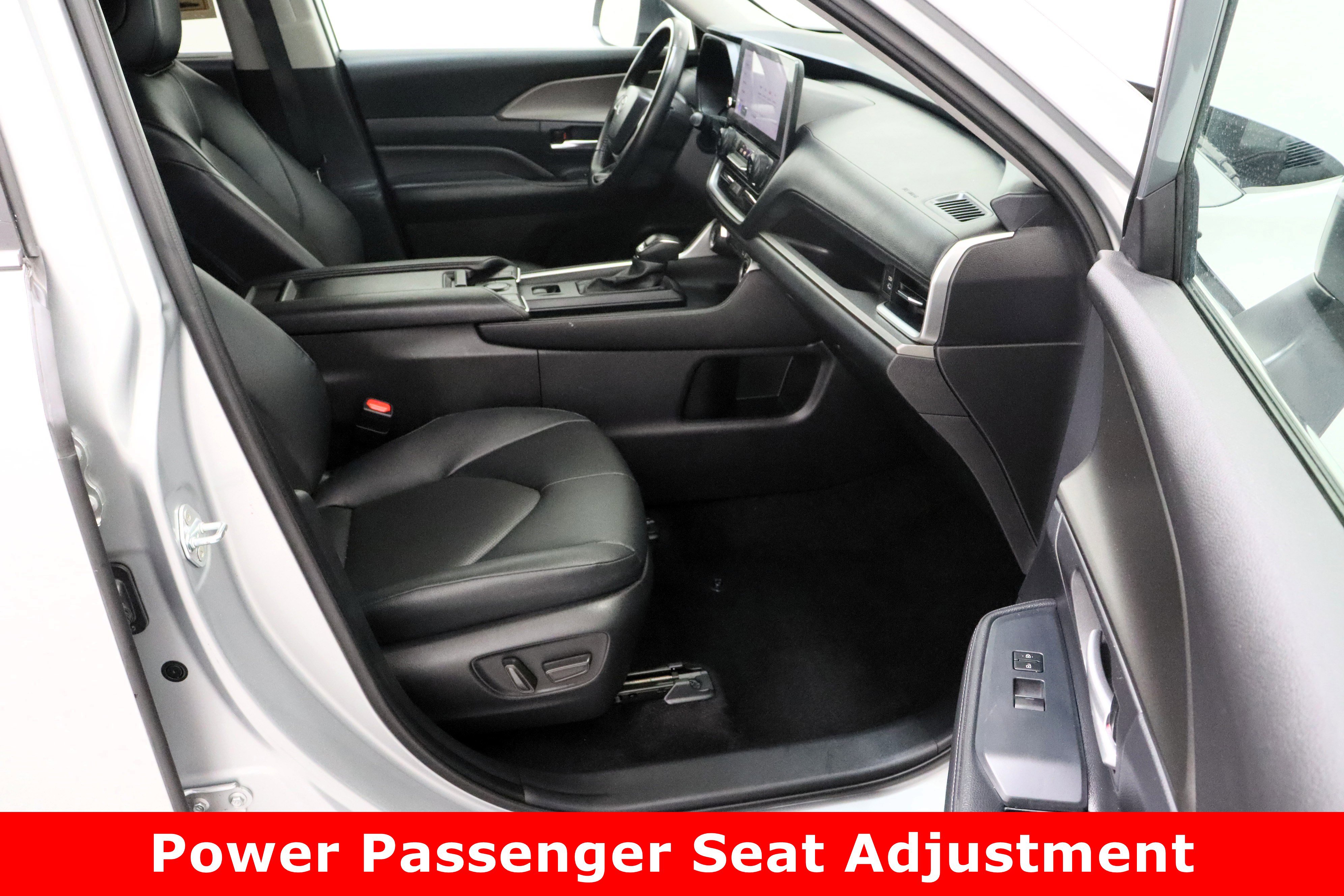 Used 2025 Toyota Grand Highlander FWD image 40