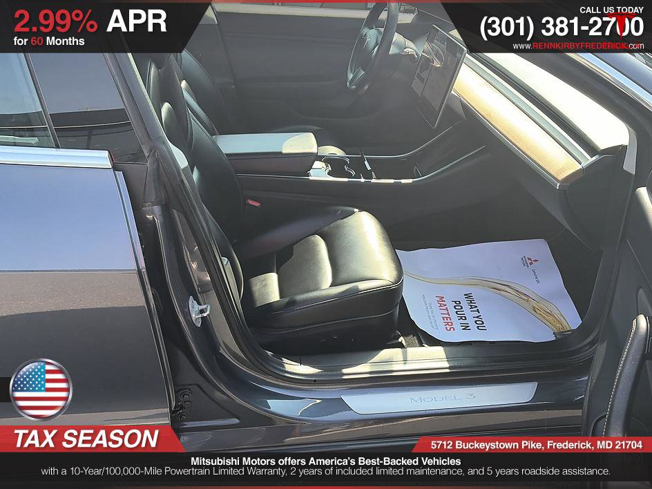 Used 2018 Tesla Model 3 Performance image 11
