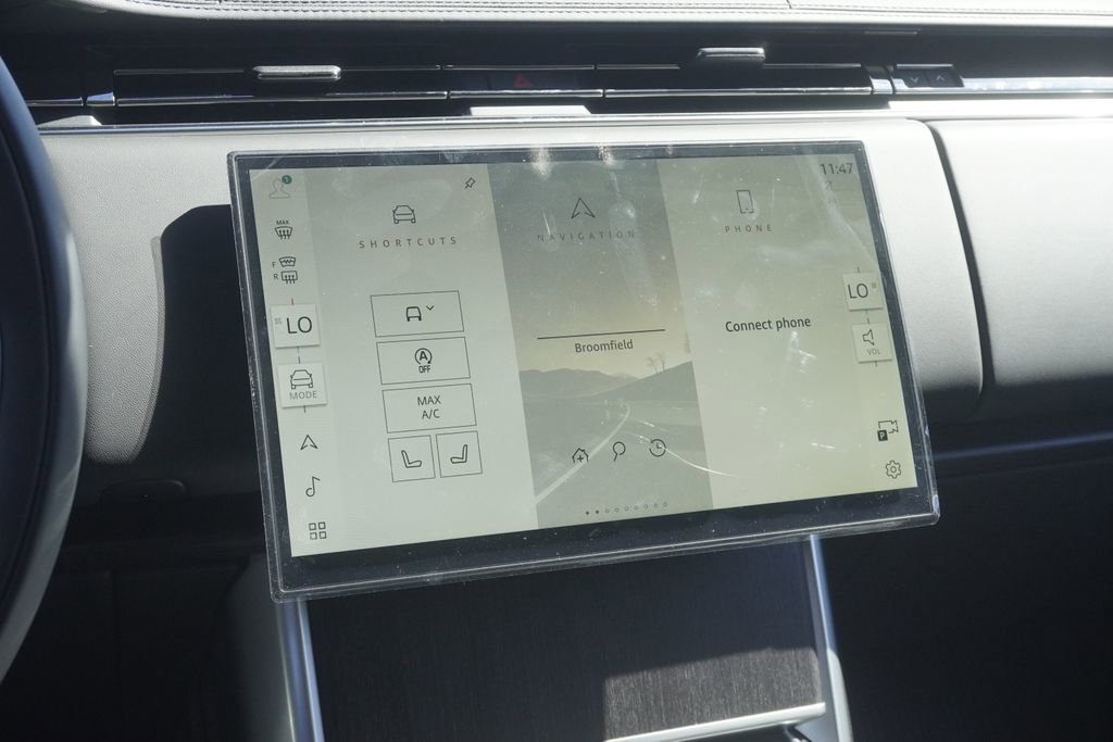 New 2026 Land Rover Range Rover SE image 15