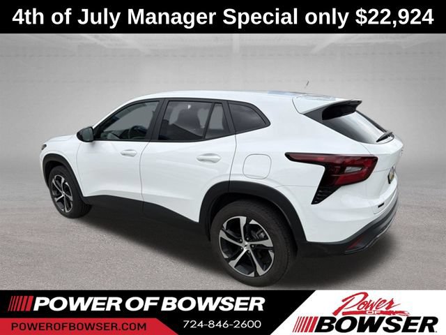 Used 2025 Chevrolet Trax RS w/ Driver Confidence Package FWD video 2