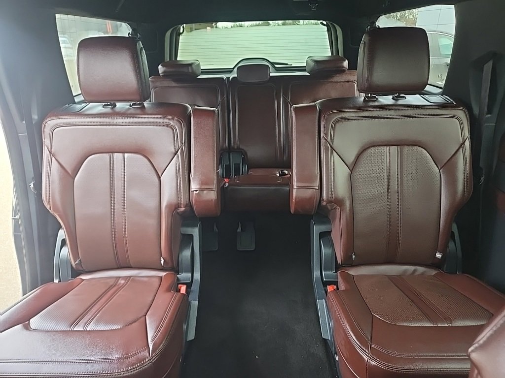 Used 2023 Ford Expedition Max Limited image 40