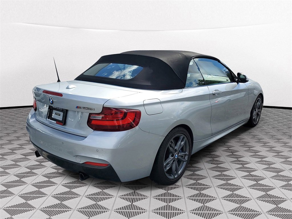 Used 2016 BMW M235i Convertible image 6
