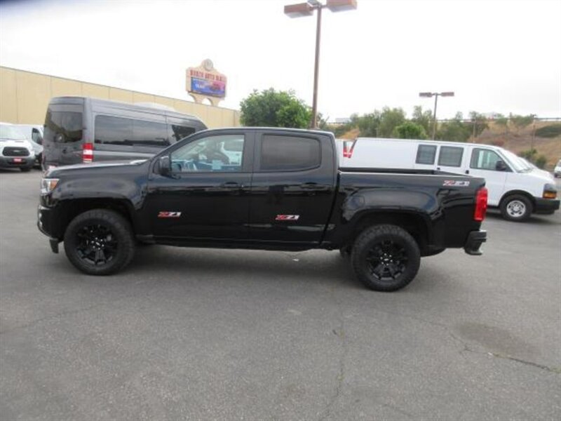 Used 2016 Chevrolet Colorado Z71 w/ Z71 Midnight Edition RWD image 4