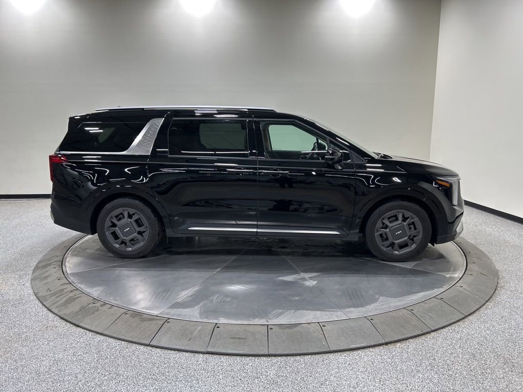 Used 2025 Kia Carnival SX image 6