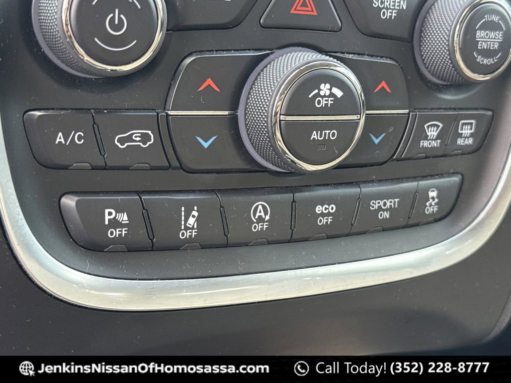 Used 2018 Dodge Durango Citadel w/ Technology Group RWD image 35