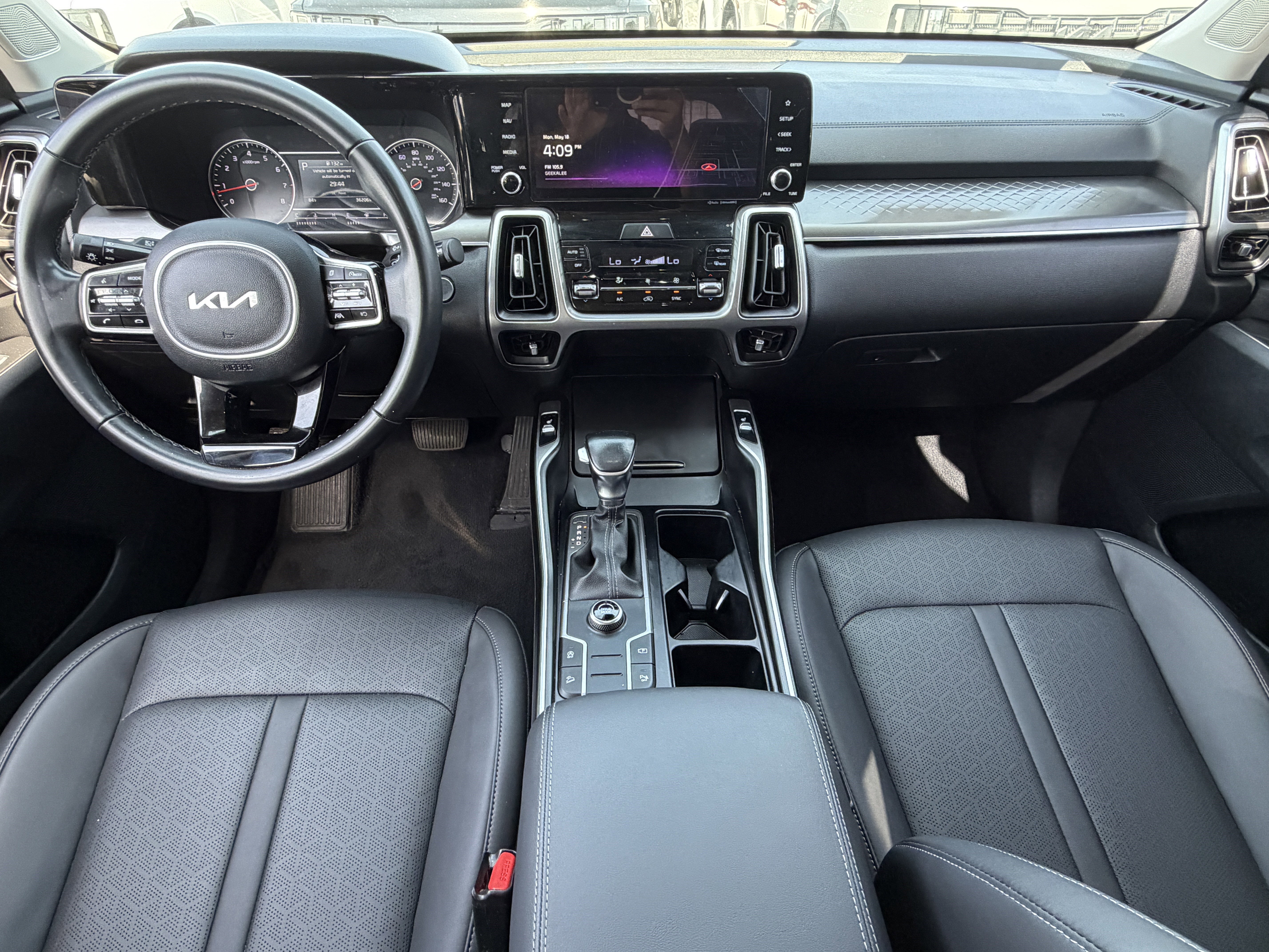 Certified 2022 Kia Sorento S w/ Panoramic Sunroof Package FWD image 27