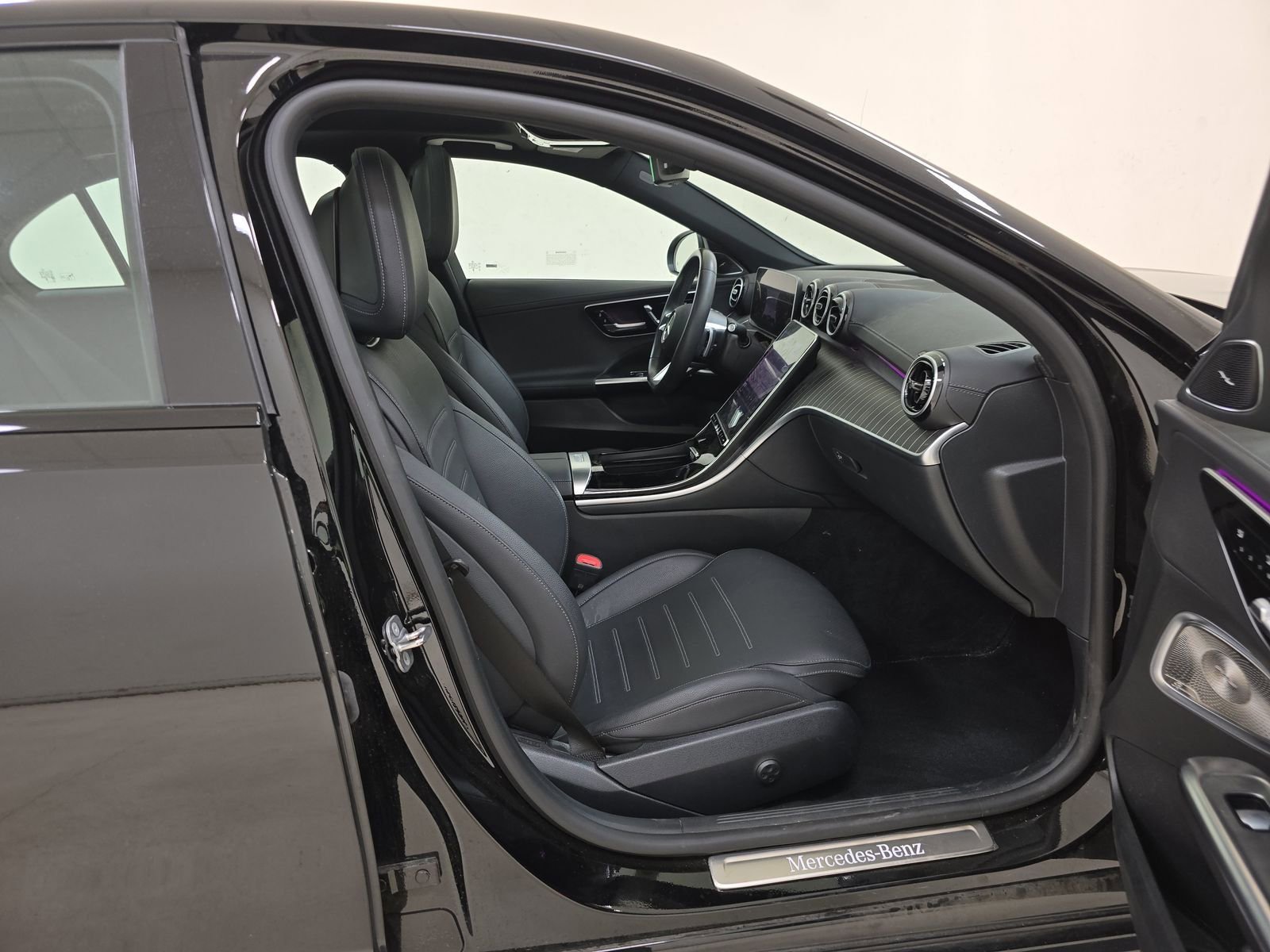 Used 2024 Mercedes-Benz C 300 Sedan w/ AMG Line w/ Night Package image 6