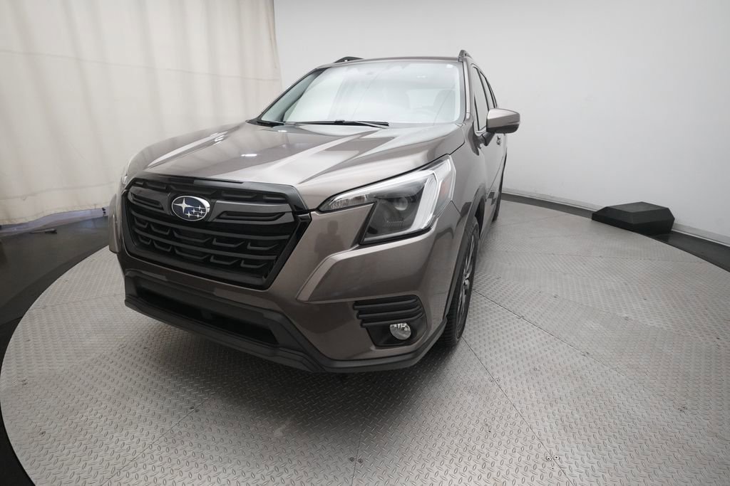 Certified 2023 Subaru Forester Limited AWD/4WD image 12