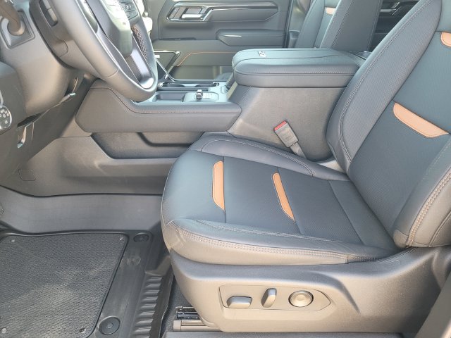 New 2026 GMC Sierra 2500 AT4 w/ AT4 Premium Plus Package AWD/4WD image 19
