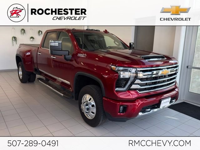 Used 2024 Chevrolet Silverado 3500 High Country w/ Technology Package AWD/4WD image 1