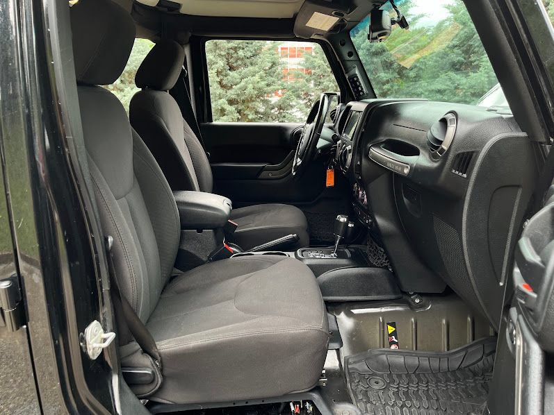 Used 2018 Jeep Wrangler Unlimited Sport S AWD/4WD image 31