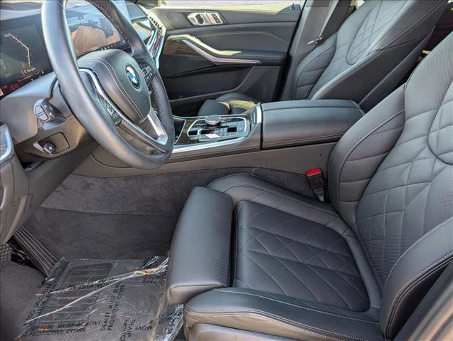 Used 2024 BMW X5 sDrive40i w/ Parking Assistance Package image 17