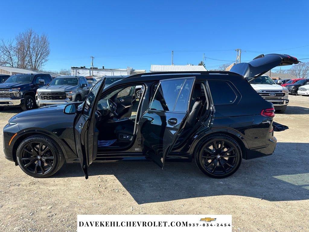 Used 2026 BMW X7 M60i image 34