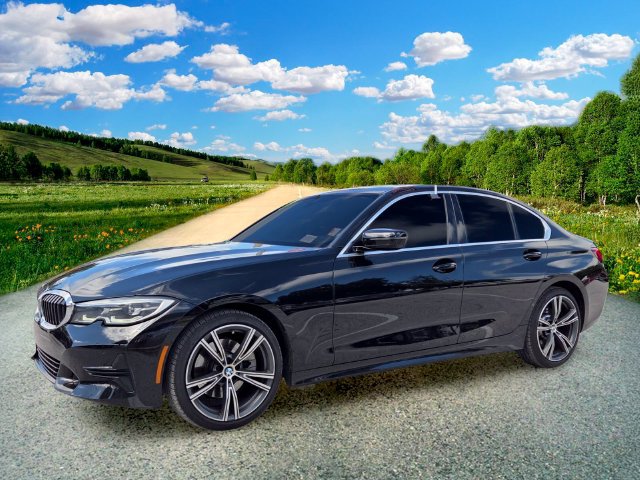 Used 2022 BMW 330i Sedan w/ Driving Assistance Package RWD image 2