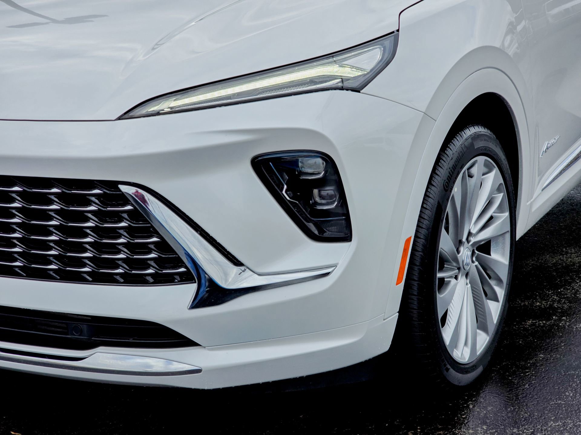 Used 2024 Buick Envision Avenir image 5