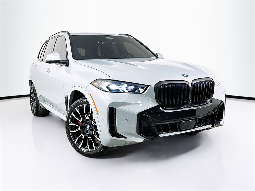Used 2024 BMW X5 xDrive40i w/ M Sport Package image 1