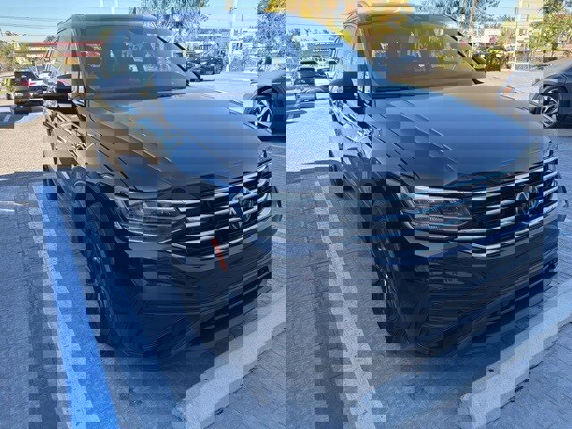 Used 2022 Volkswagen Tiguan SE