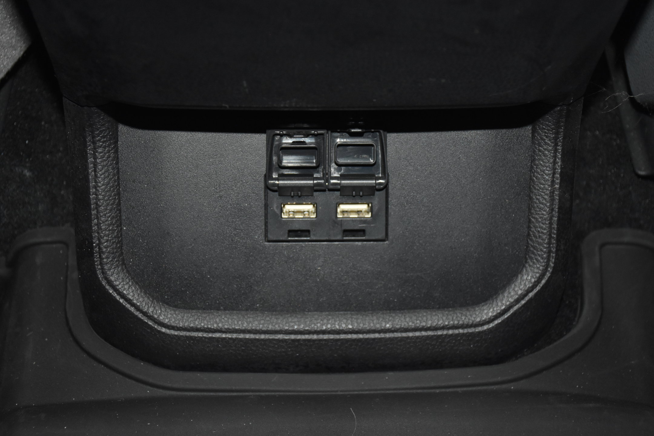 Used 2021 Toyota Highlander XLE AWD/4WD image 31