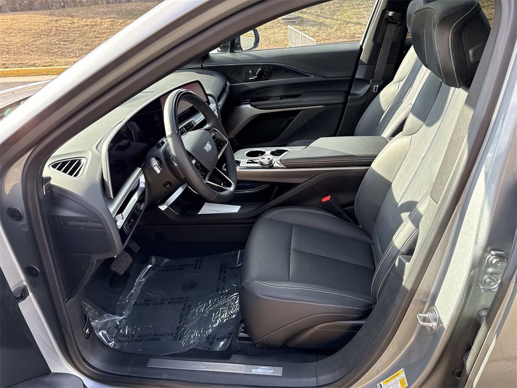 Used 2024 Cadillac Lyriq Luxury w/ LPO, Floor Liner Package image 16