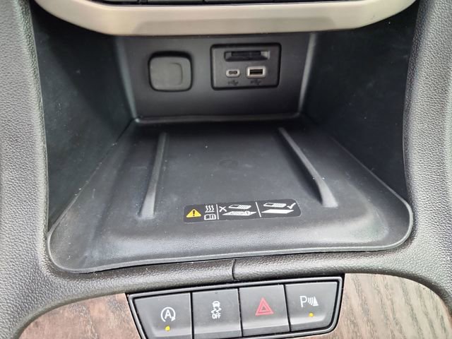 Used 2022 GMC Acadia Denali w/ Black Diamond Edition image 20