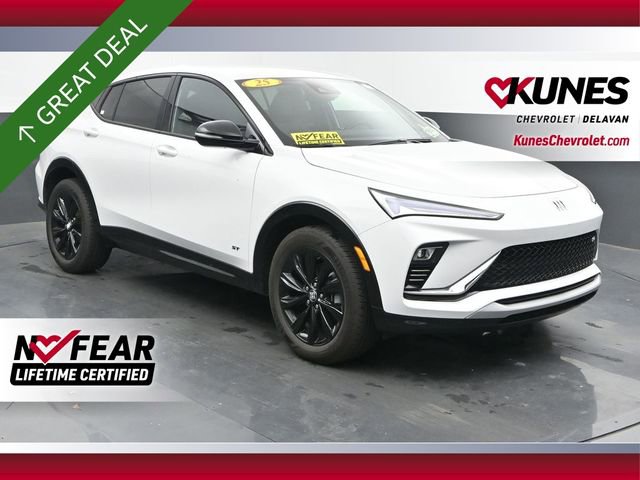 Used 2025 Buick Envista Sport Touring image 1