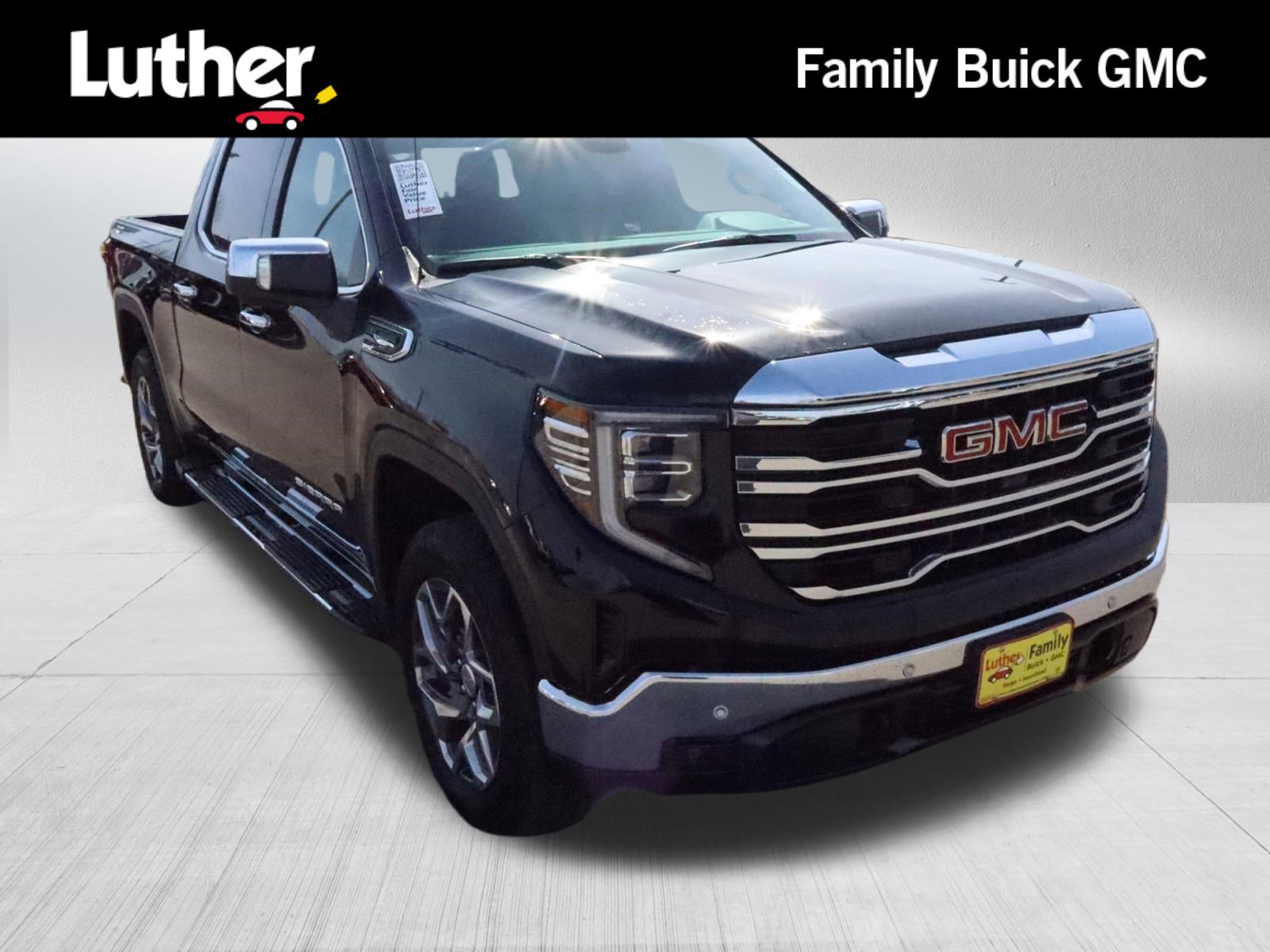 New 2026 GMC Sierra 1500 SLT w/ SLT Premium Plus Package AWD/4WD image 1