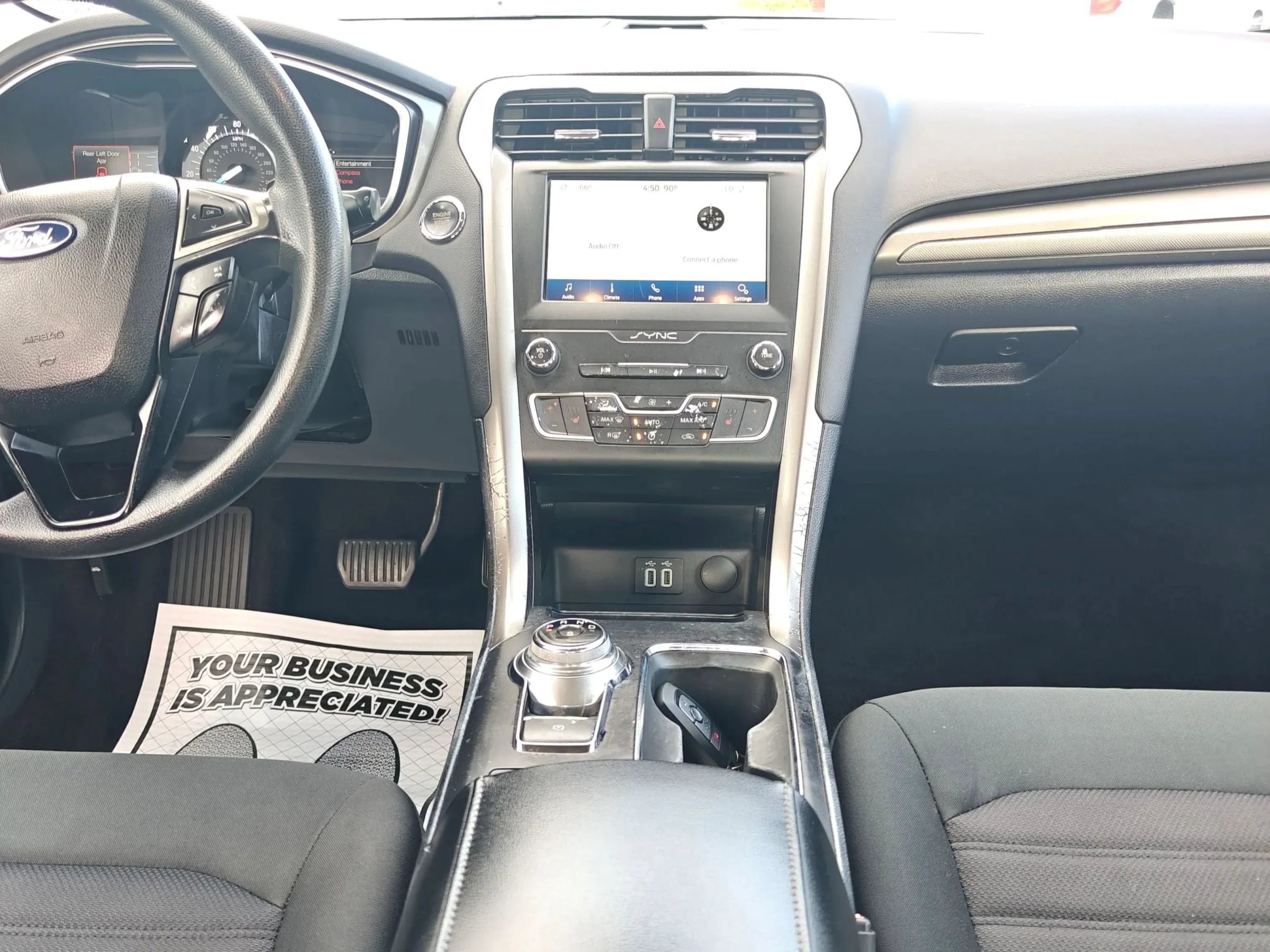 Used 2020 Ford Fusion SE AWD/4WD image 19