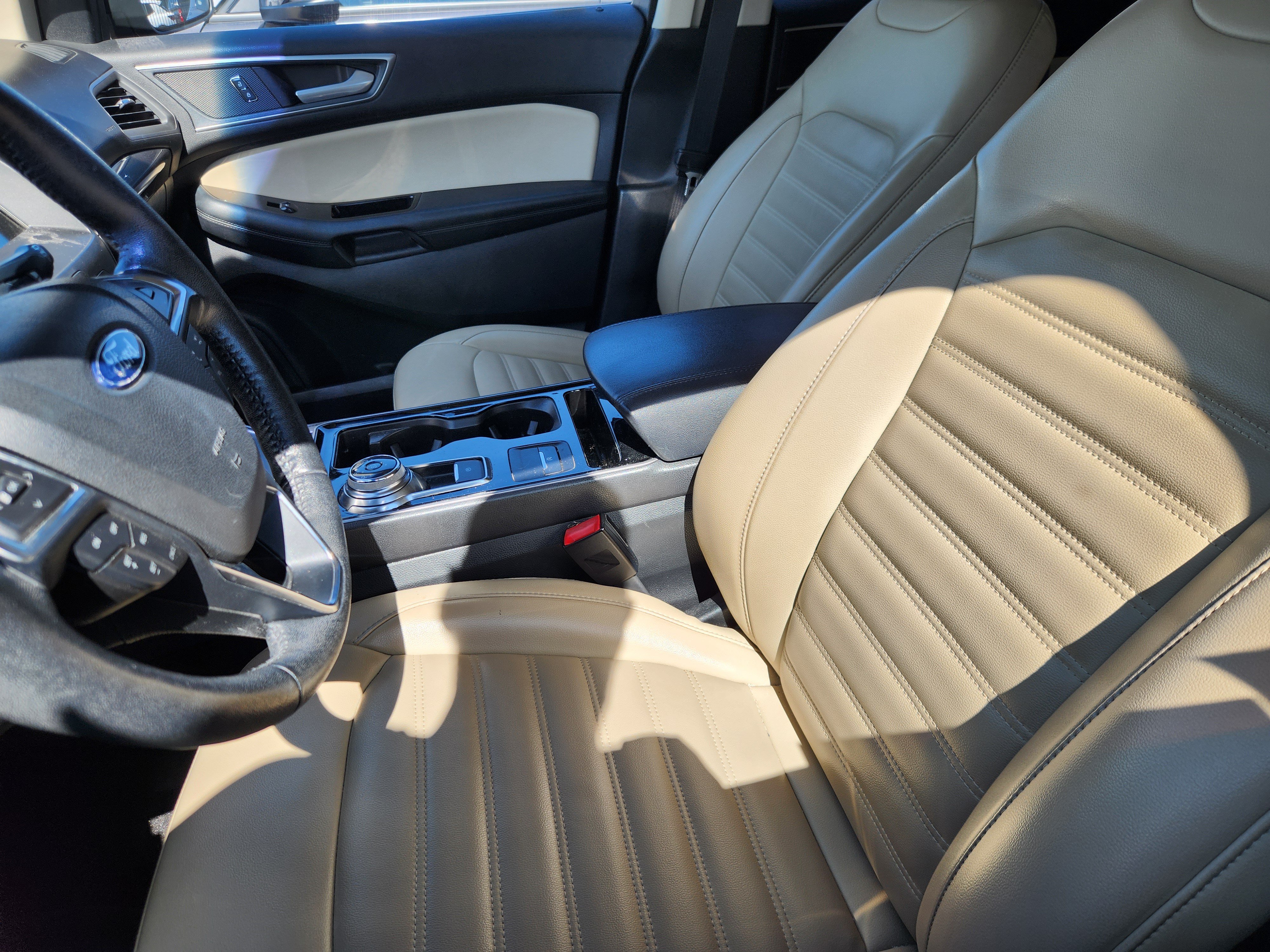 Used 2020 Ford Edge SEL w/ Convenience Package AWD/4WD image 5