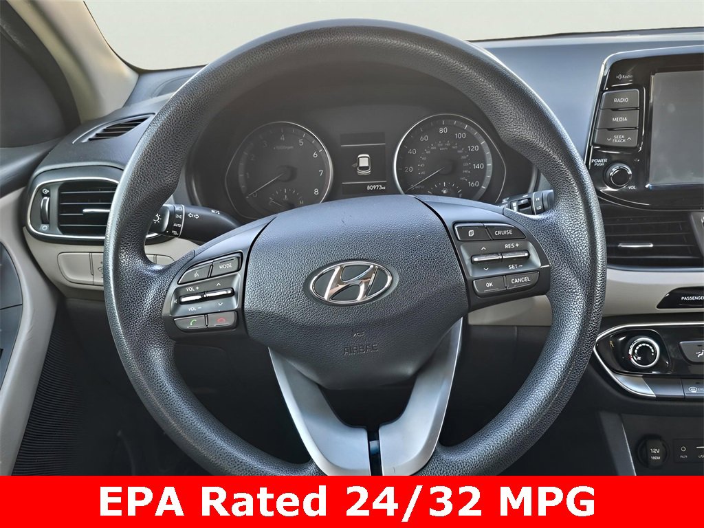 Used 2018 Hyundai Elantra GT image 29