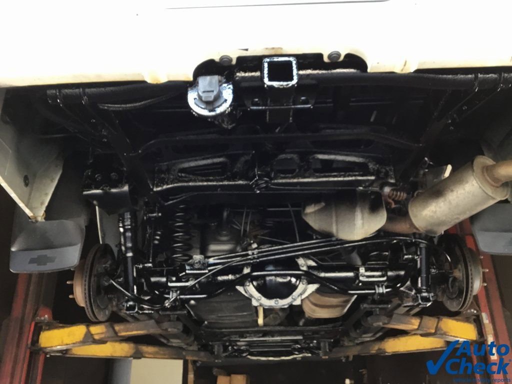 Used 2011 Chevrolet Avalanche LTZ image 13