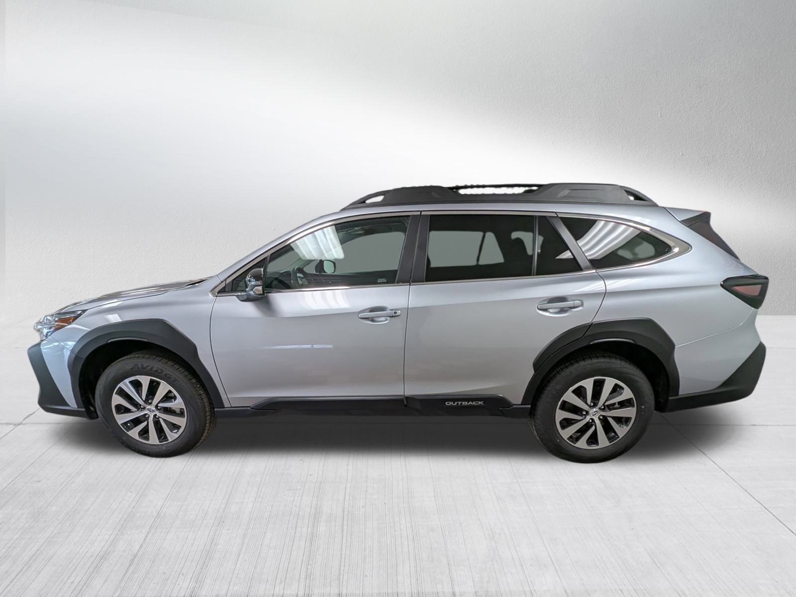 Certified 2025 Subaru Outback Premium image 2