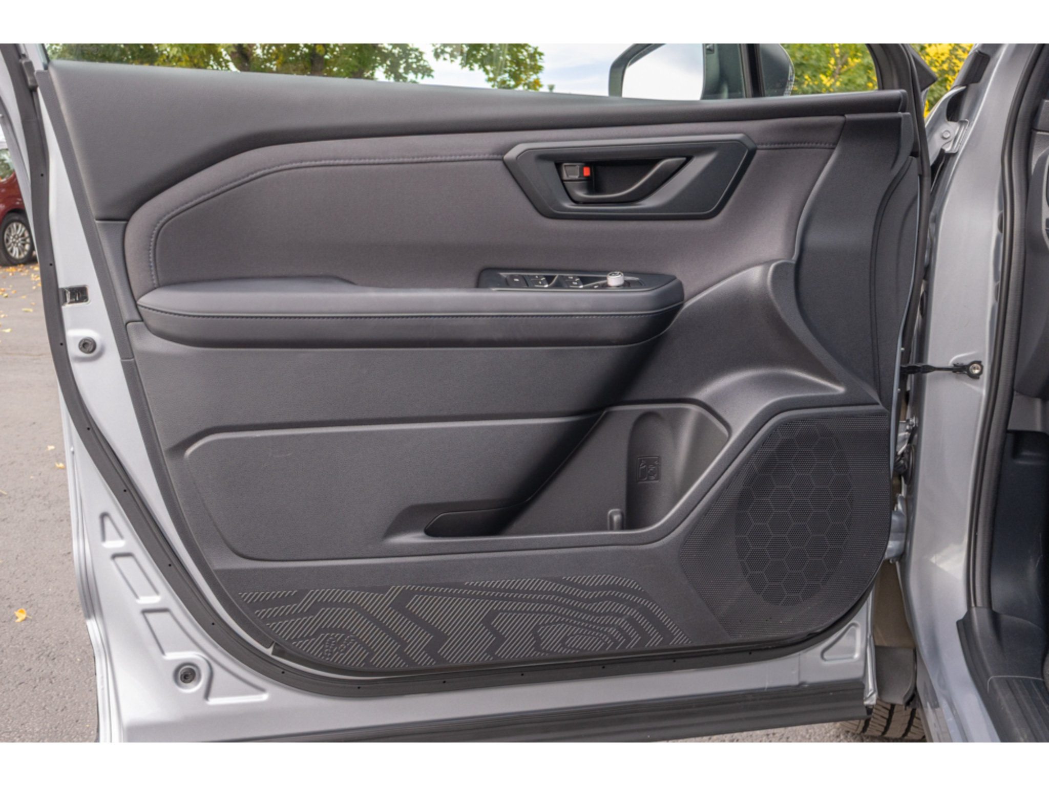 Certified 2025 Subaru Forester Premium AWD/4WD image 18