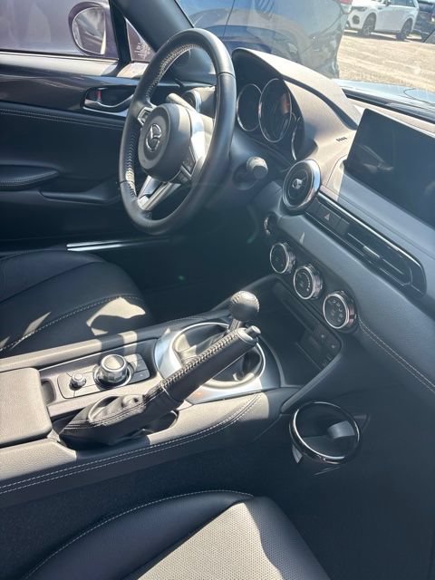 Used 2024 MAZDA MX-5 Miata Grand Touring w/ Weather Package RWD image 12