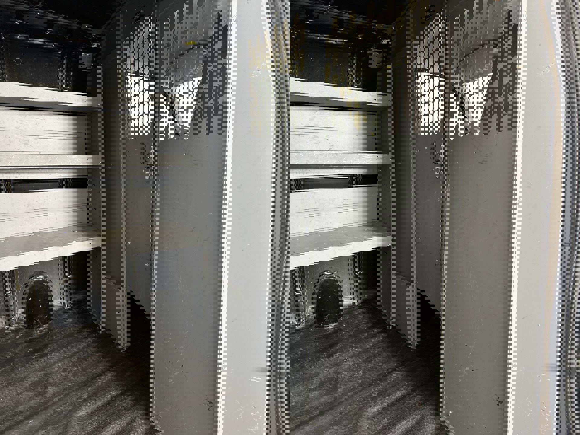 Used 2020 Chevrolet Express 3500 image 28