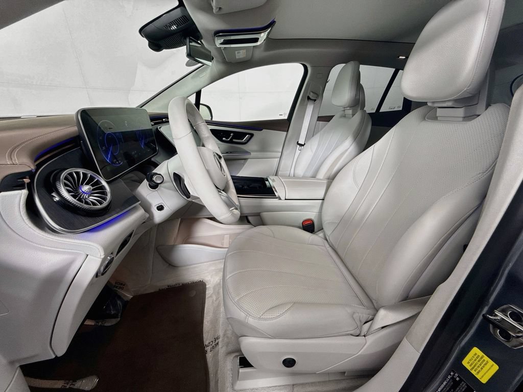 Used 2023 Mercedes-Benz EQE 350+ SUV w/ AMG Line Exterior Package image 28