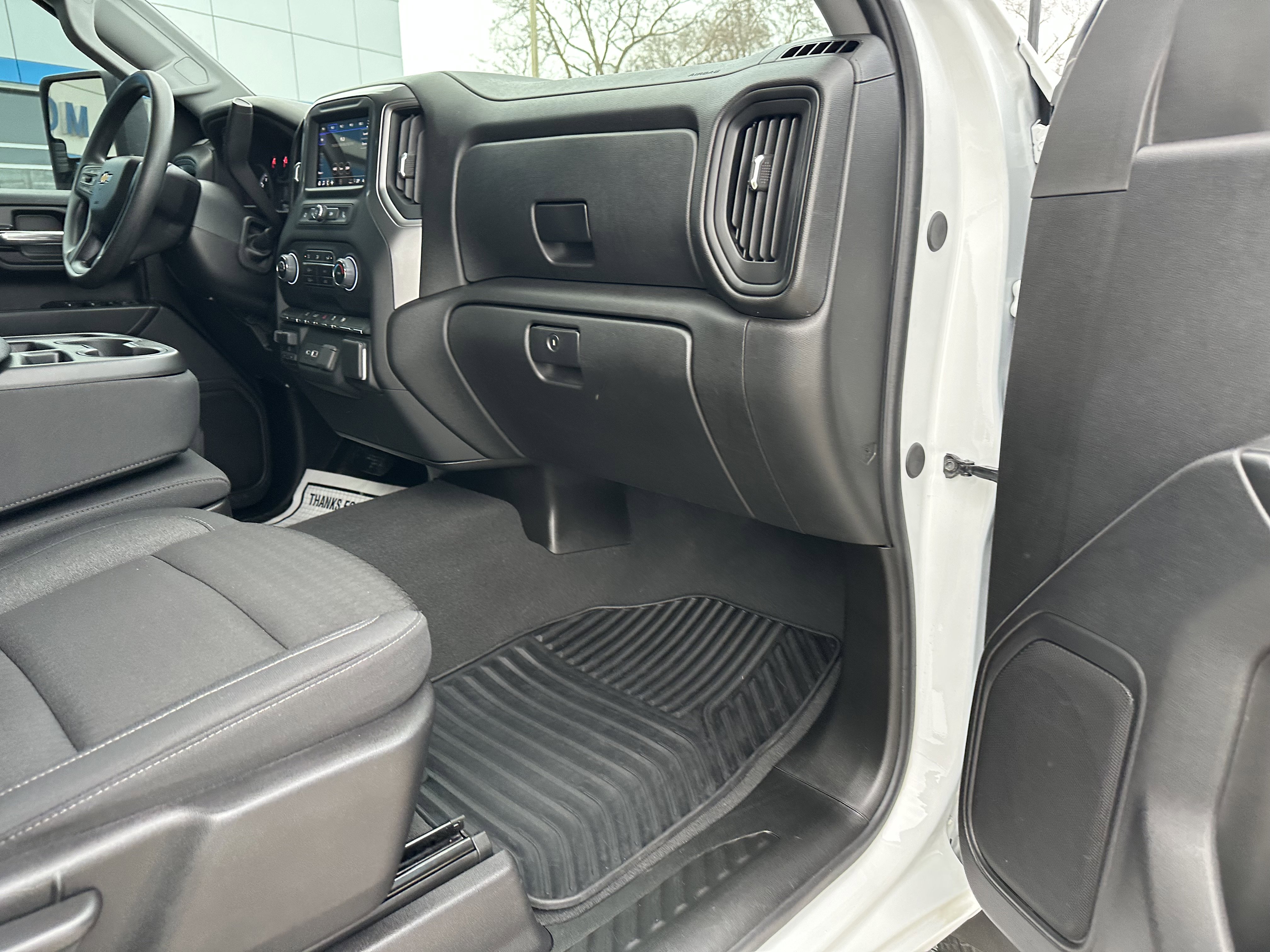 Certified 2024 Chevrolet Silverado 2500 Custom w/ Custom Convenience Package image 32