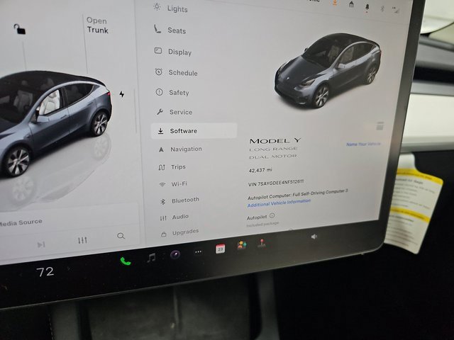 Used 2022 Tesla Model Y Long Range image 6