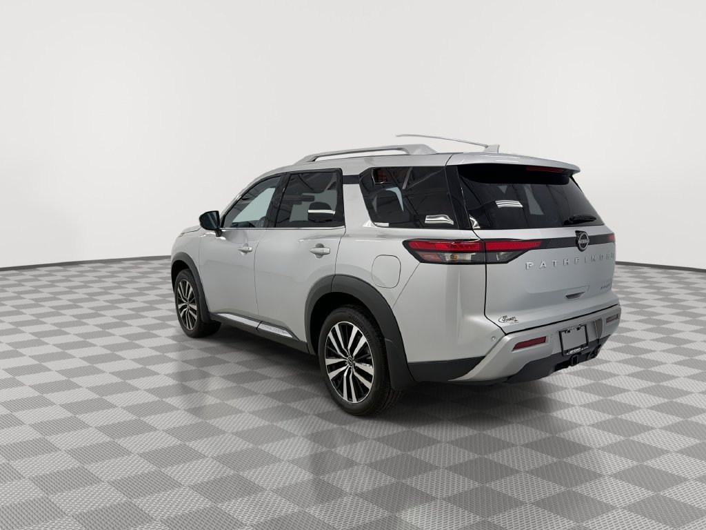 Certified 2025 Nissan Pathfinder Platinum w/ Cargo Package FWD image 9