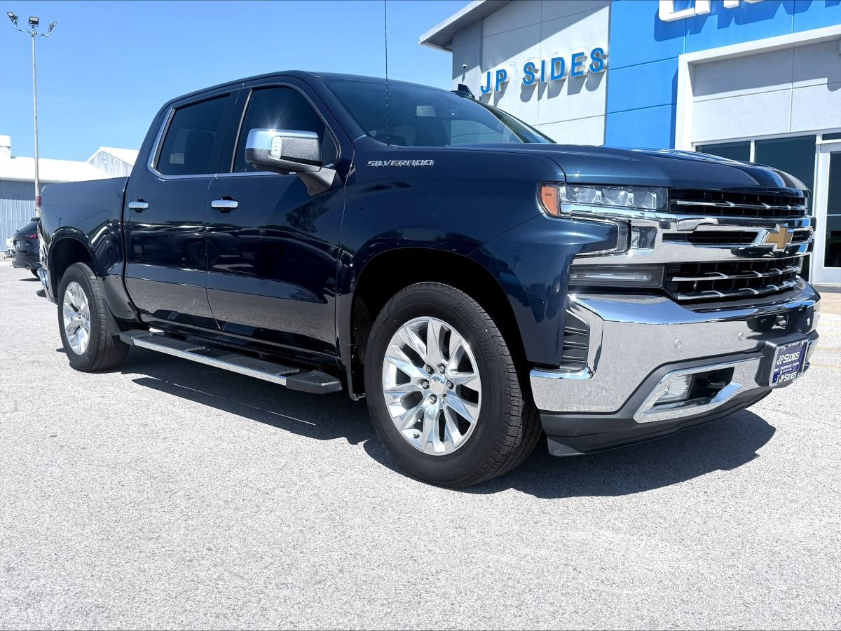 Used 2021 Chevrolet Silverado 1500 LTZ RWD image 3