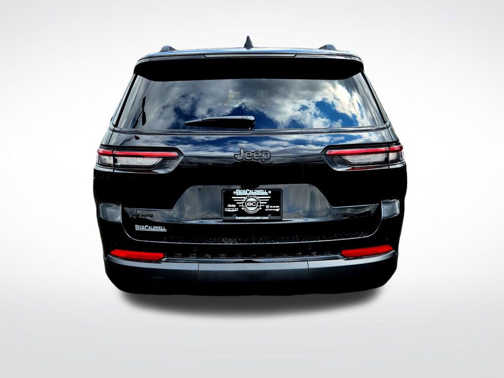New 2025 Jeep Grand Cherokee L Laredo image 8